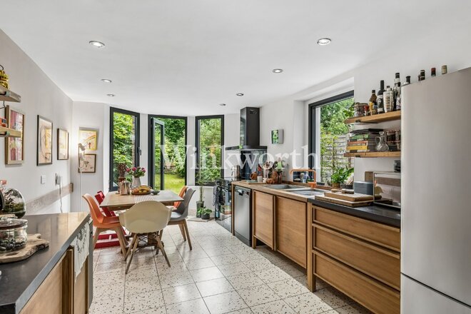 Wightman Road, London, N4