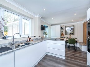 Chatsworth Close, Peterborough, PE6
