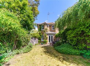 Carlyle Place, London, SW15