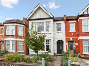 Lakeside Road, London, N13