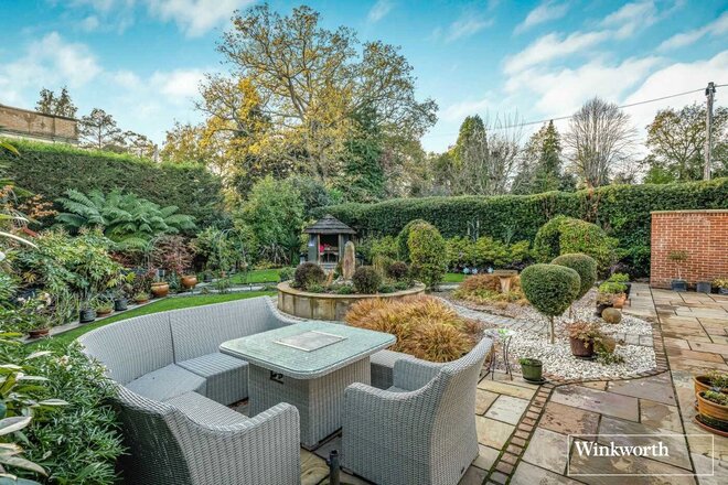 Charters Road, Berkshire, SL5