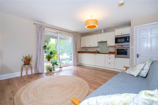 North Road, Bourne, PE10