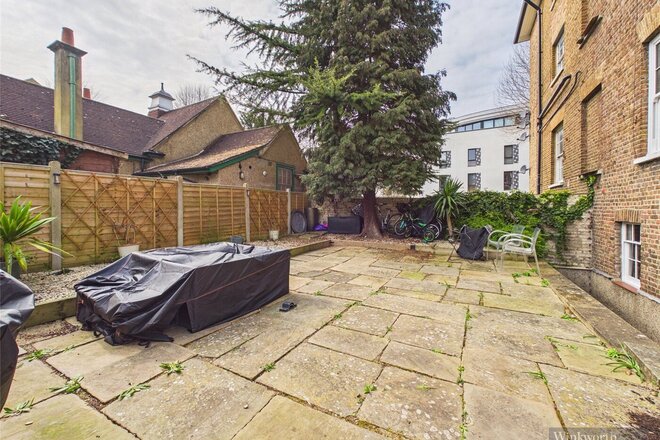 Berrylands Road, Surbiton, KT5