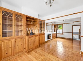 Gladstone Avenue, London, N22