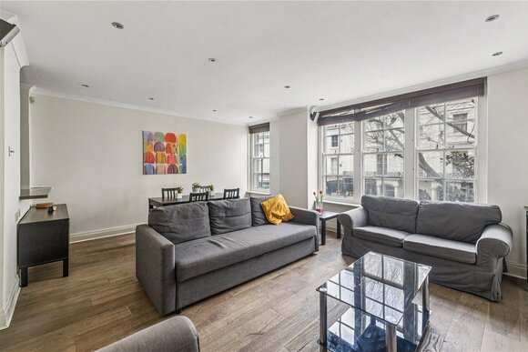 Queens Court, London