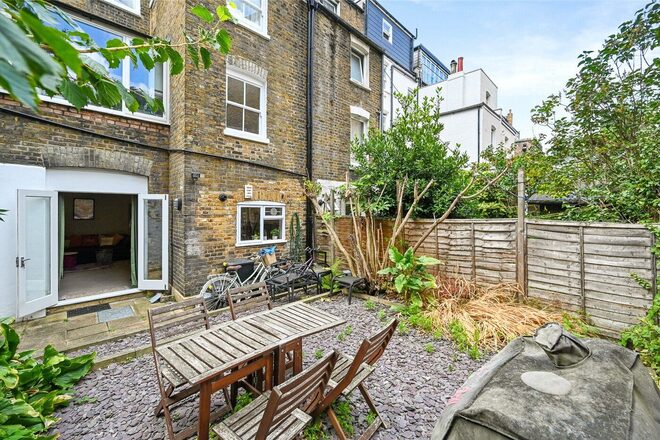 Westwick Gardens, Brook Green, W14
