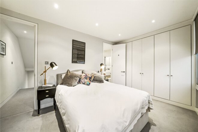 Dunworth Mews, London, W11