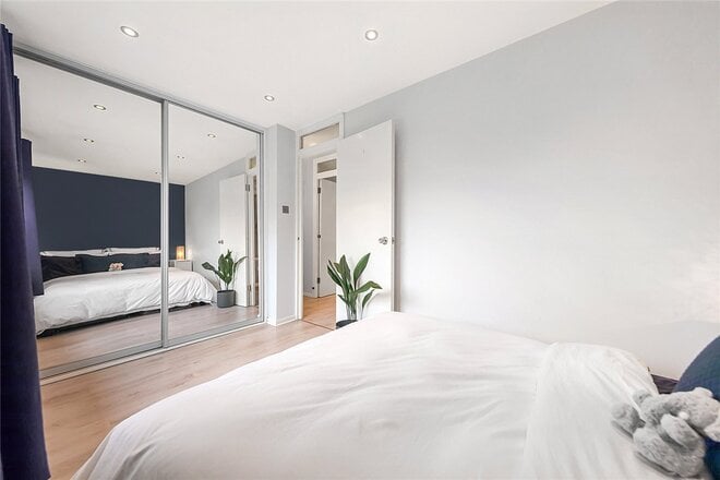 Wilkinson Way, Chiswick, W4