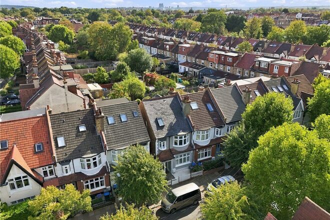 Jersey Road, London, SW17