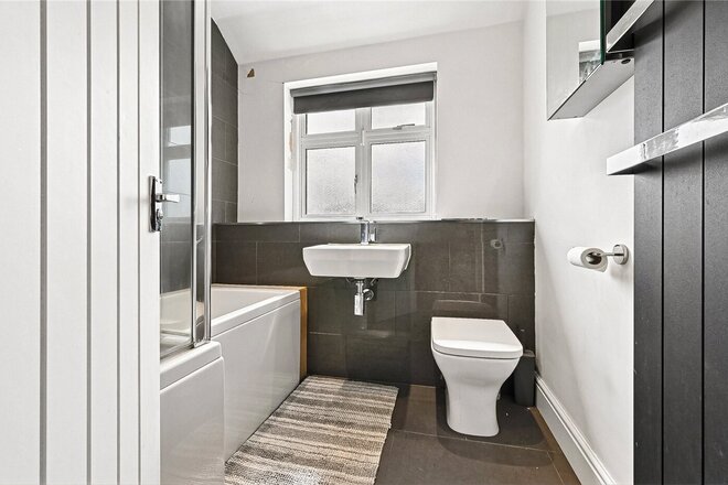 Aviemore Way, Beckenham, BR3