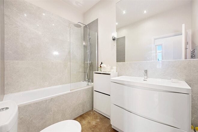 Stanley Gardens, London, W3