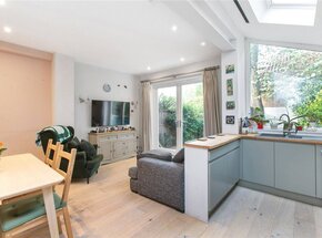 Downton Avenue, London, SW2