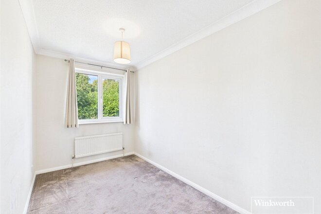 Narromine Drive, Reading, RG31
