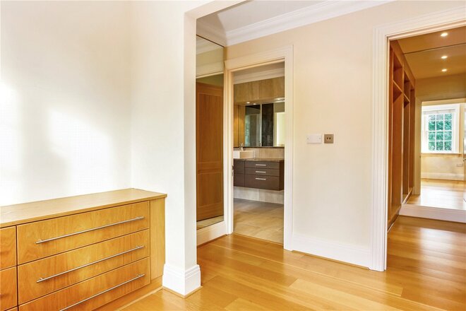 Callow Hill, Surrey, GU25