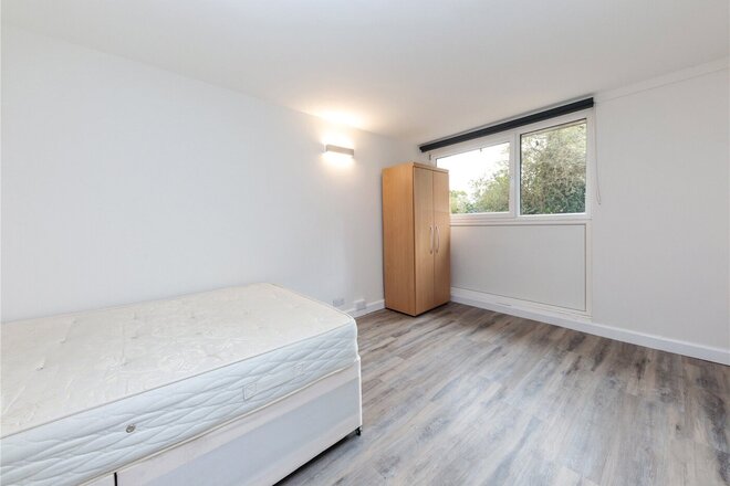 Bakersfield, London, N7
