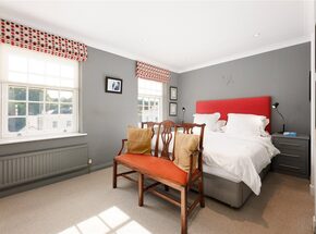 Beaufort Close, London, SW15