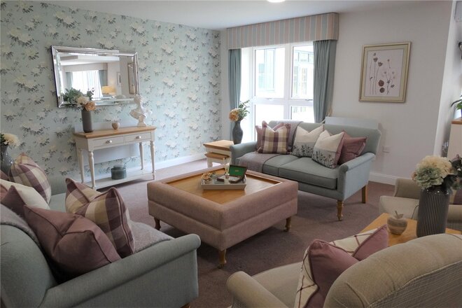 Trinity Road, Oxon, OX7