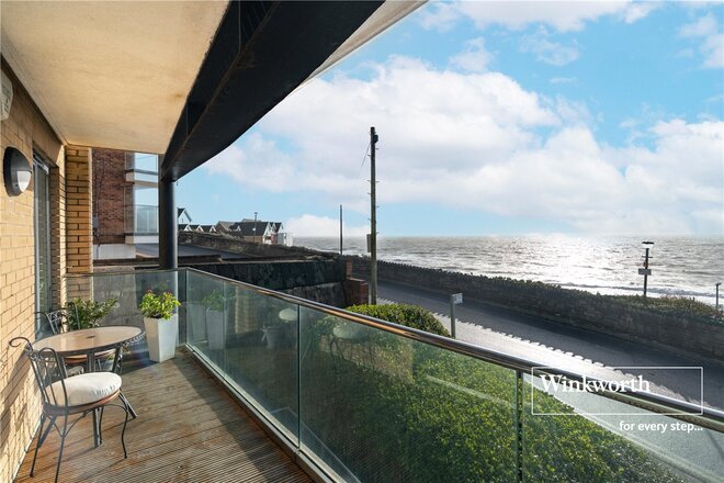 Marina Close, Bournemouth, BH5