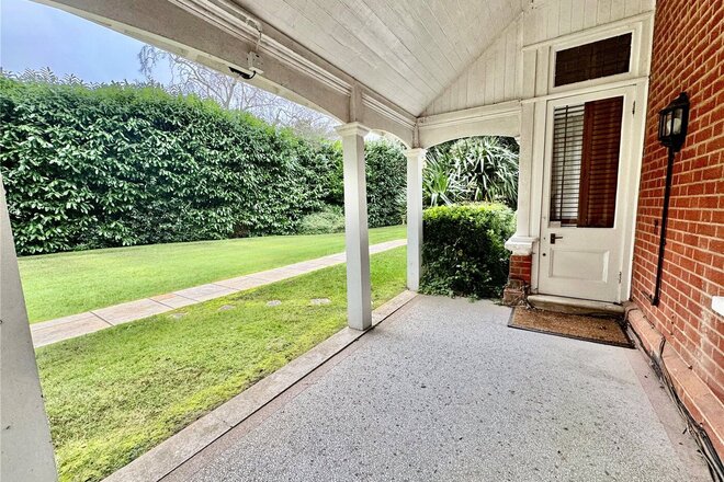 Milner Road, Dorset, BH4