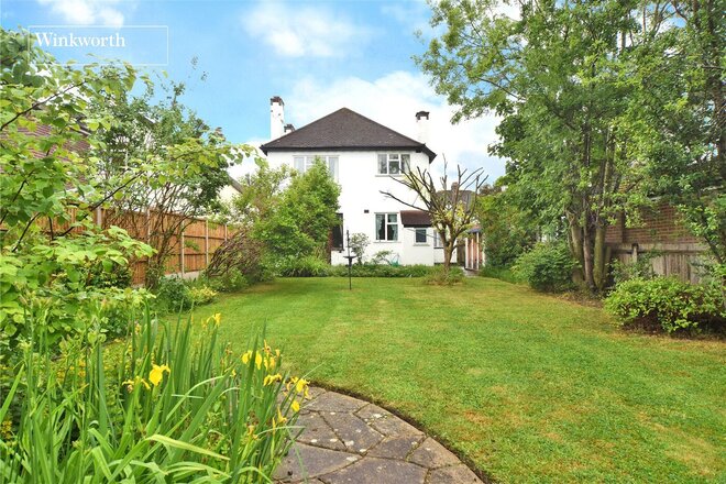 Tudor Avenue, Worcester Park, KT4