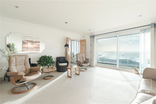 Marina Close, Bournemouth, BH5