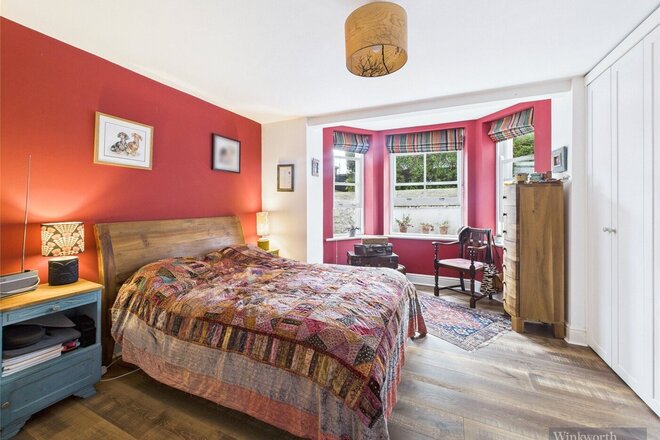 Uxbridge Road, Kingston upon Thames, KT1