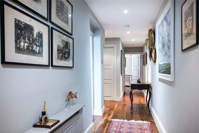 Winchester Street, London, SW1V