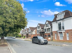 Warwick Road, Beaconsfield, HP9