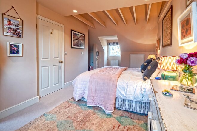 Chaucer Road, London, SE24