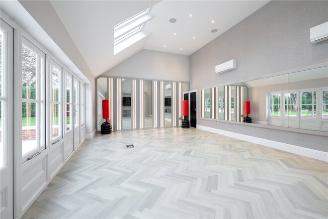 Main Road, Great Yarmouth, NR29