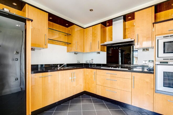 Birchgrove House, Kew, TW9
