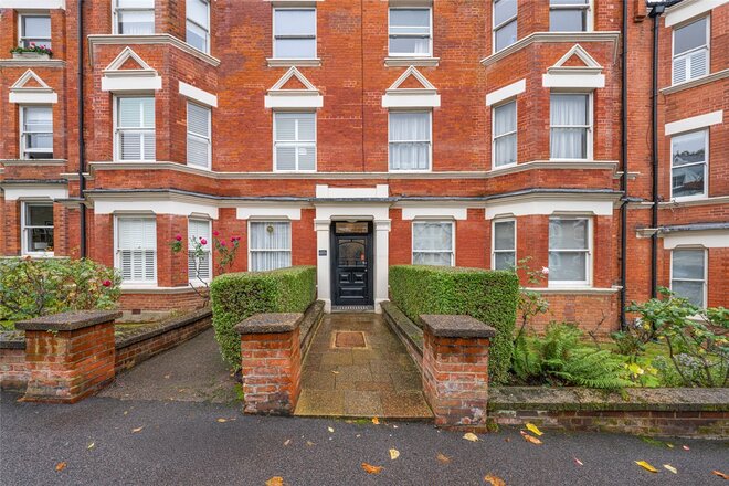 Lyncroft Mansions, London, NW6