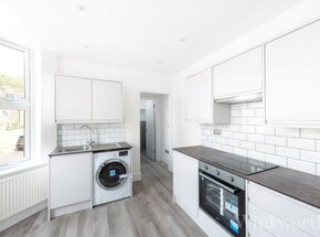 Scawen Road, London, SE8
