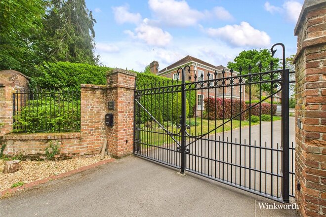 Calcot Park, Reading, RG31