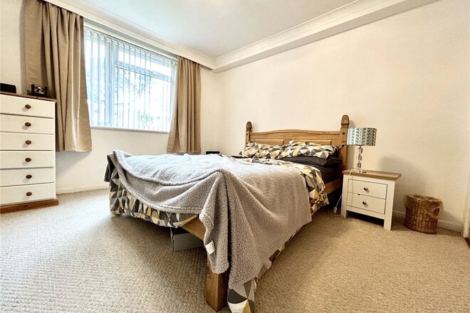 Branksome Wood Road, Bournemouth, BH4