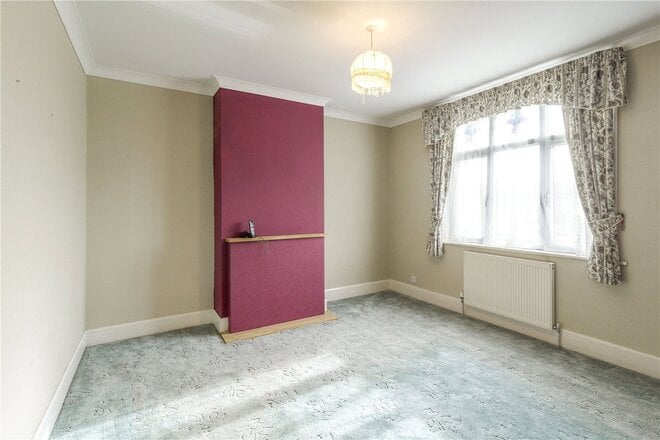 Elmhurst Avenue, Northampton, NN3