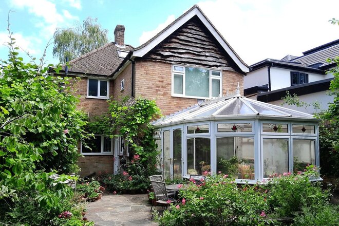 Chipstead Way, Surrey, SM7