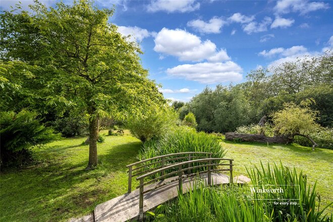 Salisbury Road, Christchurch, BH23