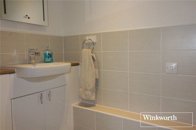 Studio Way, Hertfordshire, WD6