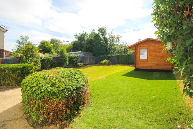 Hambro Avenue, Essex, SS6