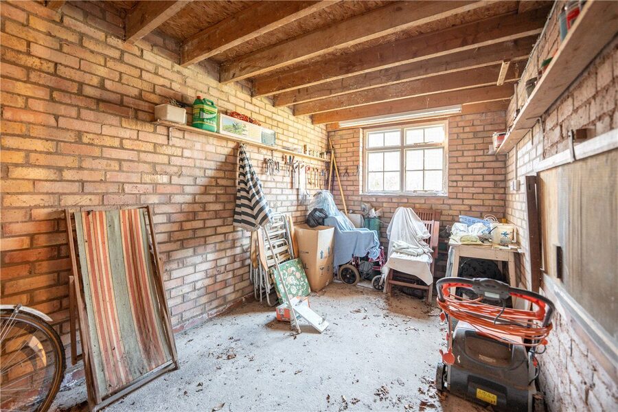 Garage 2