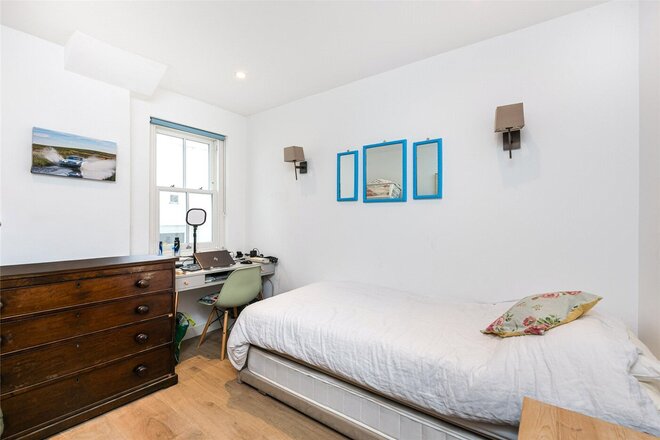 The Old Post House, London, SW1V