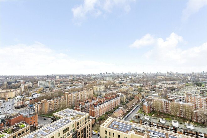 Cendal Crescent, London, E1