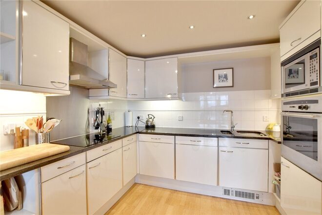 Greenfell Mansions, Glaisher Street, SE8