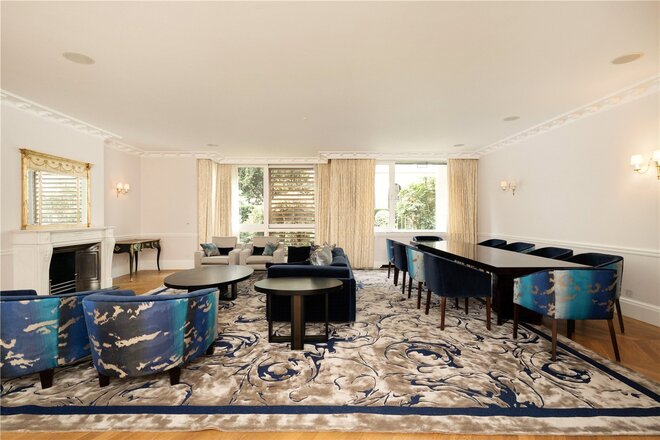 Montrose Place, London, SW1X