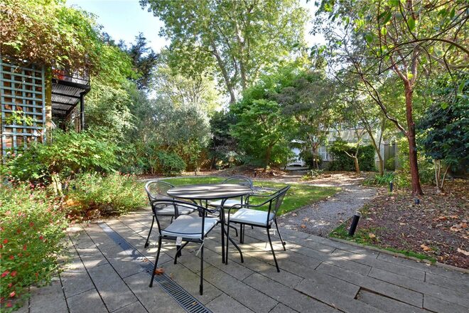 Heathway, Blackheath, SE3