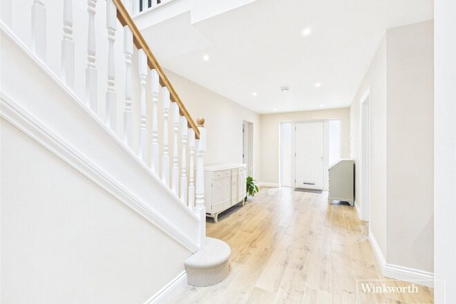 Sandford Lane, Reading, RG10