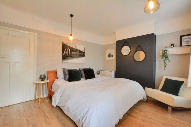 Plum Lane, London, SE18