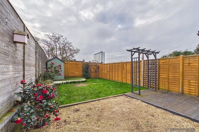 Hazelbank, Surbiton, KT5
