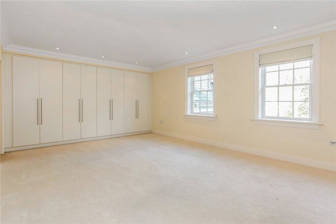 Callow Hill, Surrey, GU25